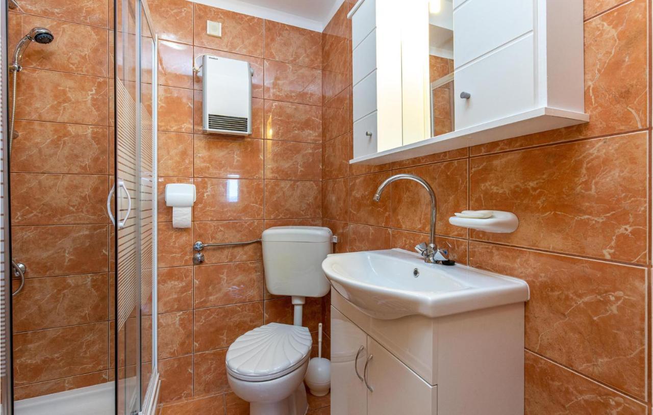Amazing Apartment In Kostrena With 1 Bedrooms And Wifi Exterior foto